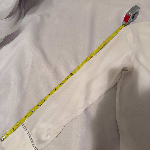 Louis Vuitton Uniform - Elegant White Women's Blouse - Size 34 - Picture 9 of 11